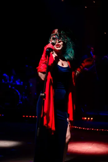 Foto 22 de La chica que quería ser Dios por Esteban Galindo, Teatro Matacandelas