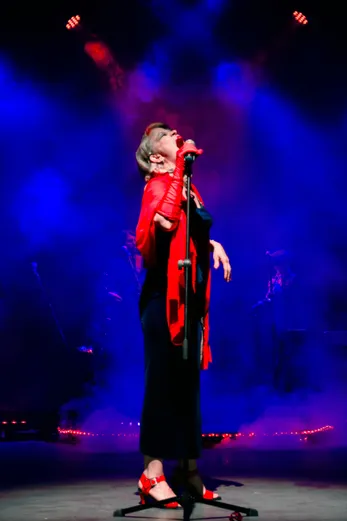 Foto 24 de La chica que quería ser Dios por Esteban Galindo, Teatro Matacandelas