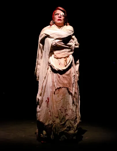 Foto 31 de La chica que quería ser Dios por Esteban Galindo, Teatro Matacandelas