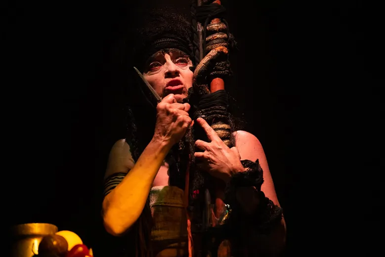 Foto 43 de La chica que quería ser Dios por Lina Castaño, Teatro Matacandelas
