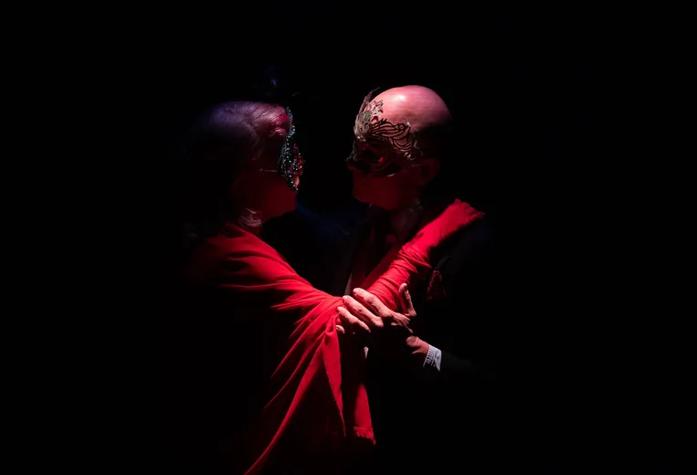 Foto 44 de La chica que quería ser Dios por Lina Castaño, Teatro Matacandelas