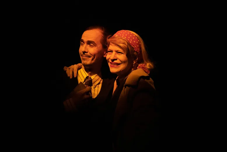 Foto 45 de La chica que quería ser Dios por Lina Castaño, Teatro Matacandelas