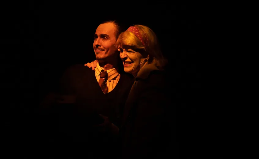 Foto 55 de La chica que quería ser Dios por Lina Castaño, Teatro Matacandelas