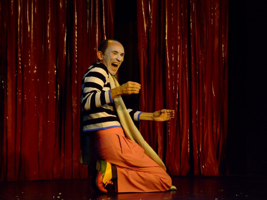 2 Verbena Cabaret El Cantadero Carlos Alvarez