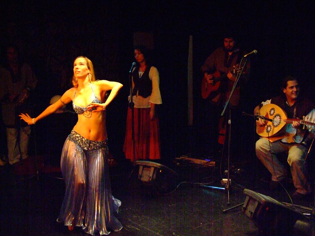 La Montaña Gris y La Academia de danza María Isabel Ángel