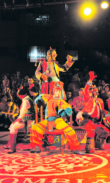 Obra: Historia del soldado que ayer llegó de la guerra